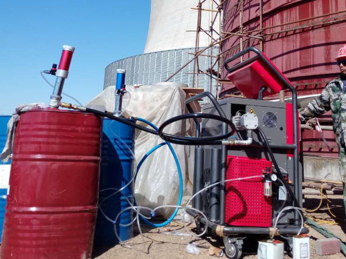 聚脲噴涂料(圖4) 電廠除鹽水箱聚脲噴涂料防腐施工案例