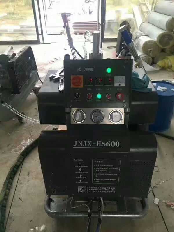 輕鋼別墅房屋保溫聚氨酯好不好 小型聚氨酯發(fā)泡機(jī)(圖2) H5600輕鋼別墅房屋保溫聚氨酯發(fā)泡噴涂機(jī)