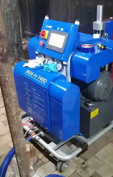 彩鋼瓦噴涂機(jī)(圖1) H-T40D(PLC編程)彩鋼瓦噴涂機(jī)