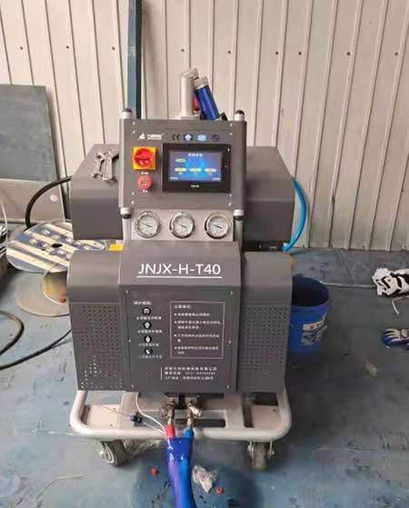 外墻涂料噴涂機(jī)器(圖1) T40保溫聚氨酯高壓發(fā)泡機(jī)