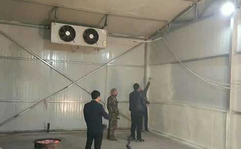 冷庫是聚脂噴涂的好還是聚氨脂保溫板的好(圖3) 聚脂噴涂冷庫